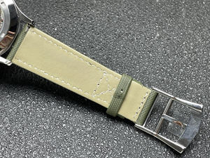 Montre élégante argentée avec bracelet vert 2025 – Mouvement chronographe polyvalent pour affaires et loisirs – Montre de mode masculine - Product Image 3