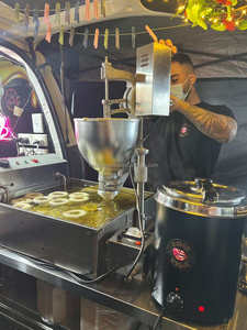 <span class=keywords><strong>2025</strong></span> phổ biến thương mại tự động lokma bánh rán máy tự động/Mini <span class=keywords><strong>Donut</strong></span> Maker/conmercial <span class=keywords><strong>Donut</strong></span> <span class=keywords><strong>Making</strong></span> <span class=keywords><strong>Machine</strong></span> cần bán - Product Image 3