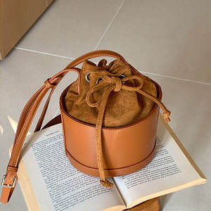 Sac bandoulière en cuir pour femme, personnalisé, de haute qualité et tendance, sac seau pour femme - Product Image 3