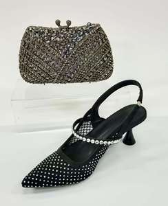 Sandales à talon souple et léger 2025 pour femme, style sac, à bout pointu et ornements en cristal en forme de goutte d'eau - Product Image 6