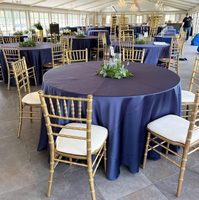 Chaises Chiavari empilables en résine dorée, les plus populaires, à prix compétitifs, pour la location commerciale, les hôtels, les mariages, les anniversaires et les fêtes.