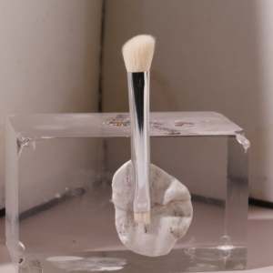 ชุดแปรงแต่งหน้าพกพา 6 ชิ้น พร้อมกระจกสำหรับผู้หญิง ขนาดเล็ก เหมาะสำหรับการเดินทาง ใช้กับรองพื้น - Product Image 5