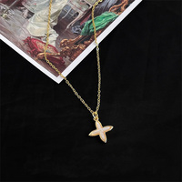 Colliers pendentifs tendance pour femmes à faible MOQ avec chaîne à maillons en cuivre, design moderne, personnalisables, cadeau pour usage quotidien