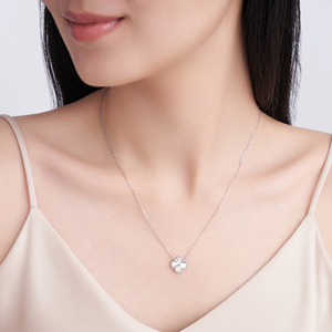 Collar de Plata de Ley S925 con baño de Rodio, Trébol de Cuatro Hojas, Colgante Floral Láser, Cadena de Clavícula de Lujo Ligero, Regalo para Fiesta - Product Image 6