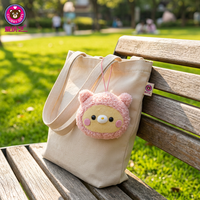 Vente en gros Anoeo : Peluches requins mignons et colorés de 3 pouces, porte-clés interactifs personnalisés, pendentifs mascotte, jouets à griffes, commande mixte
