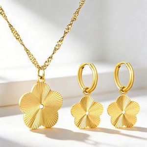 Conjunto de Joyería de Moda, Chapado en Oro de 18k, Pendientes con Colgante de Flor, para Mujer, para Fiestas, Aleación de Zinc - Product Image 1