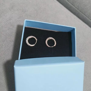 Boucles d'oreilles créoles classiques en argent sterling 925, plaquées or blanc 14 carats, cadeau pour femme - Product Image 1