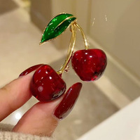 Sweet Fruit Series Cherry Collection Legering verzilverd strass druppelolie corsage broche pin accessoires