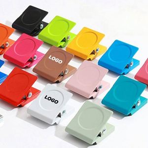 คลิปแม่เหล็กหลากสีสำหรับตู้เย็น, แม่เหล็กติดตู้เย็นแบบโลหะแข็งแรง, คลิปแม่เหล็กทรงสี่เหลี่ยมสำหรับสำนักงานและตกแต่งบ้าน - Product Image 1