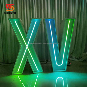 Luces LED RGB con Letras XV para Decoración de Eventos, Fiestas y Fondos de Boda - Product Image 6