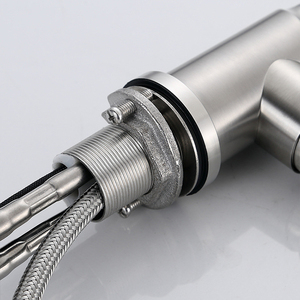 Rubinetto da Cucina Moderno Monocomando in Acciaio Inox 304 <span class=keywords><strong>con</strong></span> <span class=keywords><strong>Doccetta</strong></span> Estraibile e Beccuccio Flessibile - Product Image 6
