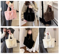 Tas Tote Bulu Imitasi Wanita untuk Musim Dingin, Tas Tangan Pegangan Atas Lembut dan Mengembang dengan Detail Simpul Cina, Tas Selempang Bulu Imitasi, Tas Tangan Bulu Imitasi Ramah Lingkungan