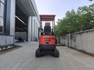 Envío Gratuito, Excavadora de Orugas con Motor Certificado por la EPA, Nuevo Estilo, Mini Excavadora Compacta de 1.8 Toneladas en Venta - Product Image 6