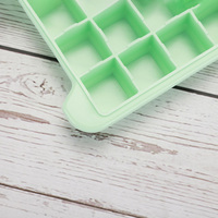 Bac à glaçons en silicone de qualité alimentaire à 24 cavités, couleur personnalisée, pour réfrigérateur, congélateur, usage quotidien, cuisine, bar