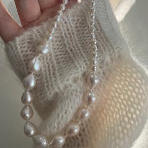 Collar Elegante de Estilo Barroco Francés Hecho a Mano con Perla Natural de Forma Irregular, Cadena para Clavícula de Lujo Ligero para Suéteres - Product Image 4