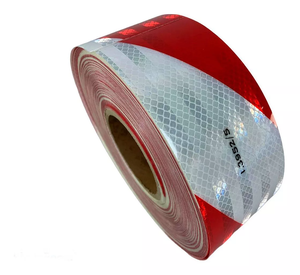 <span class=keywords><strong>Cinta</strong></span> <span class=keywords><strong>Reflectante</strong></span> Aprobada por la Regulación IRAM Argentina I.3952/5 <span class=keywords><strong>para</strong></span> Marcado de Vehículos Peligrosos - Product Image 1