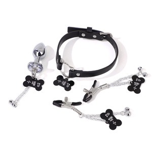 Ensemble de jouets sexuels pour stimulation adulte, comprenant pinces à tétons Sm Bell, plug anal, collier de chat, laisse et chaîne, noir - Product Image 2