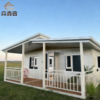Casa Contenedor Prefabricada Expandible de 20 pies y 2 Dormitorios, Diseño Modular Duradero, Montaje Rápido, Resistente a la Intemperie con Techo a Dos Aguas
