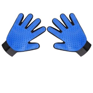 Gants de toilettage pour animaux de compagnie, surface incurvée en silicone, pour l'élimination des poils des petits chiens, nettoyage des animaux de compagnie - Product Image 1