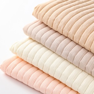 Tissu composite matelassé en gaze de coton, tissu d'exportation pour trousses de maquillage et pochettes de rangement - Product Image 1