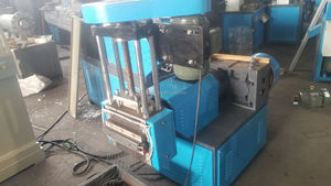 Granulateur <span class=keywords><strong>de</strong></span> recyclage <span class=keywords><strong>de</strong></span> film plastique à haute efficacité SJ-125/95, machine <span class=keywords><strong>de</strong></span> recyclage <span class=keywords><strong>de</strong></span> plastique en granulés pour bouteilles en PP et PE - Product Image 4