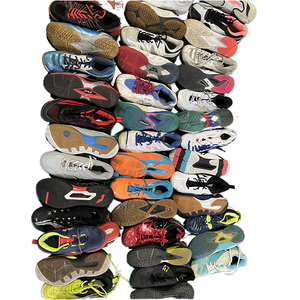 Chaussures de badminton d'occasion de marque internationale pour hommes, baskets de seconde main en balles, style basketball - Product Image 2