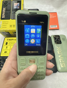 T30 Pro Telefono <span class=keywords><strong>Cellulare</strong></span> Robusto con 3 SIM e 3 Standby, Schermo QCIF da 1,8 Pollici, Type-C, SOS, Torcia, Tastiera Resistente - Product Image 3