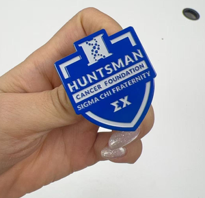 Pin de esmalte duro con forma de escudo personalizado, pin de solapa de metal con logotipo personalizado para regalo promocional de caridad o fraternidad. - Product Image 6