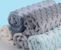 100% Polyester Super doux en relief laiteux point en peluche tissu bébé Swaddle couvertures jouets filles doublure câlin bulle brossé tricoté