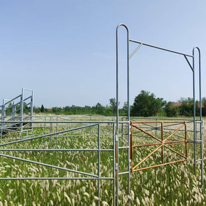 Grossiste Enclos pour chevaux à rampe galvanisée Enclos pour bovins pour construire des enclos pour chevaux Enclos ronds Panneaux de clôture - Product Image 4