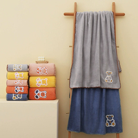 2025 gros mignon ours corail polaire serviettes de bain ensemble brodé Couple visage grand ménage absorbant pour les Couples