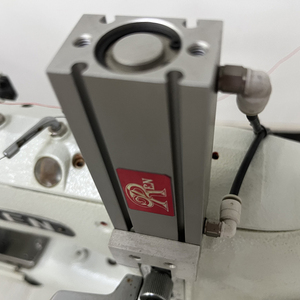Máquina de Coser Industrial de Cama Cilíndrica de Boca Ancha, Puntada de Bloqueo, Doble Aguja, Alta Velocidad, para Cuero y Maletas RN8BL-2D - Product Image 2