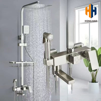 Robinet de douche mural en acier inoxydable à quatre fonctions, eau chaude et froide, ensemble de douche à haute pression avec effet pluie