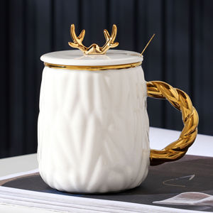 Household Luxury Electroplated Elk Lid Water <b>Cup</b> Coffee <b>Cup</b> <b>Set</b> Ceramic <b>Cup</b> Mugs Customizable Custom Ceramic Mug With Scoop - Product Image 4