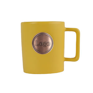 Venta al por mayor y personalización directa <span class=keywords><strong>de</strong></span> fábrica promoción <span class=keywords><strong>de</strong></span> Marca Taza <span class=keywords><strong>de</strong></span> cerámica <span class=keywords><strong>de</strong></span> estilo clásico con sello <span class=keywords><strong>de</strong></span> bronce para el hogar y el regalo - Product Image 5