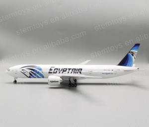 Modèle d'avion Boeing <span class=keywords><strong>777</strong></span> de la compagnie aérienne égyptienne, 47 cm, en résine moulée sous pression avec lumière LED, idéal pour les cadeaux - Product Image 5