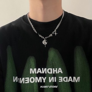 Collar de acero de titanio de estilo callejero de lujo para hombre, cadena de cuentas con diseño de luna y estrella de zafiro negro para ocasiones de fiesta - Product Image 4