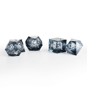 Precio de fábrica Nuevo diseño Ojo Núcleo líquido Dados Juego de dados poliédricos RPG Dungeons & Dragons borde afilado DND Juego de dados de resina - Product Image 4