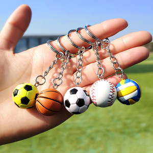 Mini pendentif <span class=keywords><strong>de</strong></span> football en résine plastique rond pour porte-clés, ornement, souvenir, cadeau d'anniversaire pour les fans garçons - Product Image 1