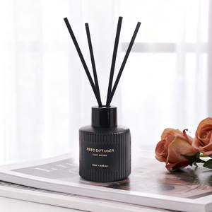 Difusor de Aromas Minimalista de 50 ml, Botella de Cerámica y Vidrio en Blanco y Negro para Aromaterapia, Decoración para el Hogar, Hotel, Spa y Estilo de Vida - Product Image 5