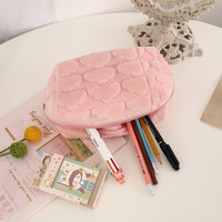 Tas Kosmetik & Makeup Beludru Lembut Portabel dengan Ritsleting dan Pegangan Lembut untuk Wanita