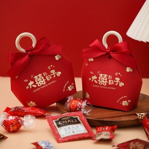 Hộp quà tặng bán buôn kiểu boutique màu đỏ trắng, nhỏ, dùng đựng sôcôla, hộp quà cưới, hộp đựng kẹo có ruy băng - Product Image 4