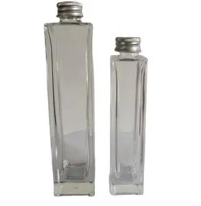 50Ml 100Ml Persegi Panjang Mini Spirits Vodka Liquor Water Glass Botol dengan Tutup Perak Aluminous