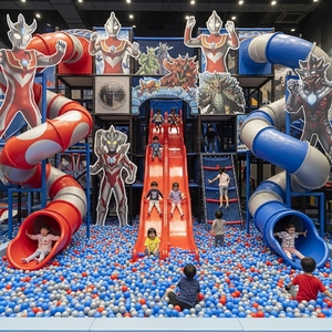 สนามเด็กเล่นในร่มสไตล์ซูเปอร์แมน อุปกรณ์สวนสนุกสำหรับเด็ก พร้อมสไลเดอร์ บ่อบอล และเกมต่างๆ - Product Image 5