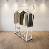 Cintres en fer robustes pour la vente en gros – Solution de présentation de vêtements pour magasins de mode, showrooms et salons