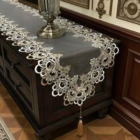 Nappe Moderne Faite à la Main Broderie Soluble à l'Eau Dentelle Organza Semi-Transparente Chemin de Table en Gaze Anti-Huile pour Fêtes d'Anniversaire