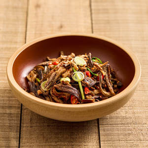 Bol à salade créatif <span class=keywords><strong>en</strong></span> <span class=keywords><strong>terre</strong></span> <span class=keywords><strong>cuite</strong></span> rouge avec glaçure mate intérieure et extérieur brut, <span class=keywords><strong>plat</strong></span> de service profond pour la vaisselle de restaurant - Product Image 3