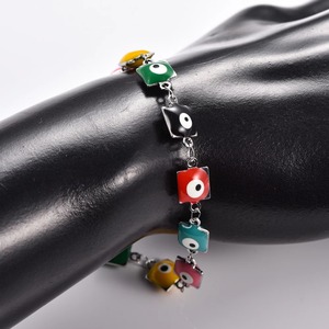 สร้อยข้อมือสแตนเลสสตีลรูปทรงสี่เหลี่ยมจัตุรัสขนาด 7 มม. ลายตาปีศาจสไตล์ตุรกี สำหรับผู้หญิงและเด็กผู้หญิง ใช้เป็นสร้อยข้อมือหรือสร้อยข้อเท้า ของขวัญเครื่องประดับโลหะ - Product Image 6