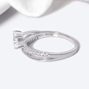 Envío Rápido, Joyería de Moda, Anillo de Compromiso de Plata Chapada en Oro con Banda Trenzada y Circonita para Mujer - Product Image 4