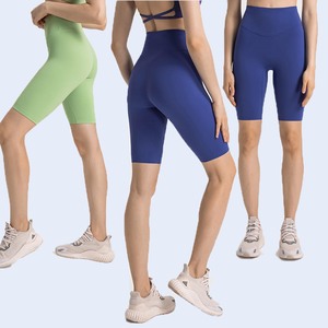 Pantalones Cortos de Yoga YIYI de Excelente Calidad, Delgados, Sin Costura Delantera, Cintura Alta, Elásticos, con Bolsillo - Product Image 1